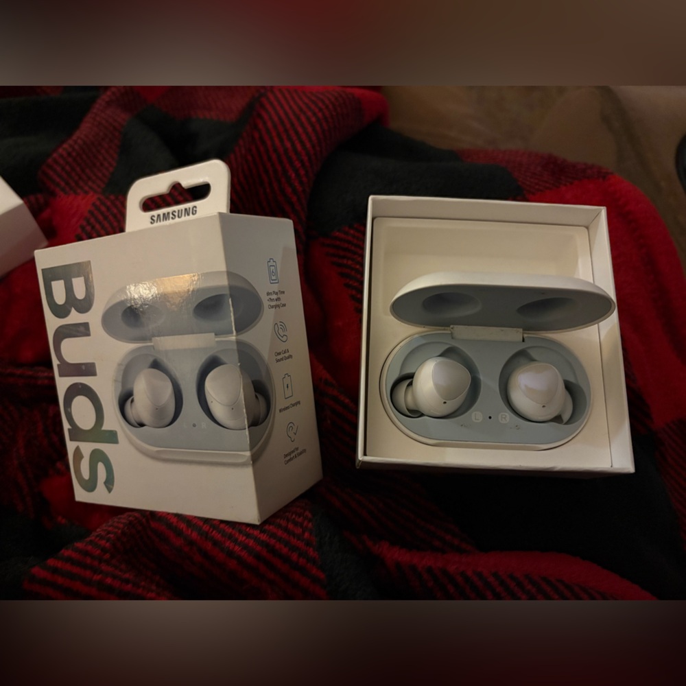 Galaxy buds